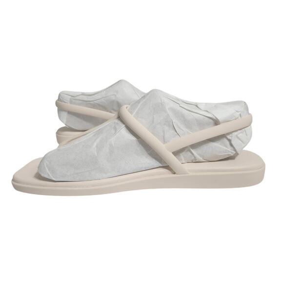 Crocs Miami Thong Sandals Women's size 10 NWT - Picture 4 of 9